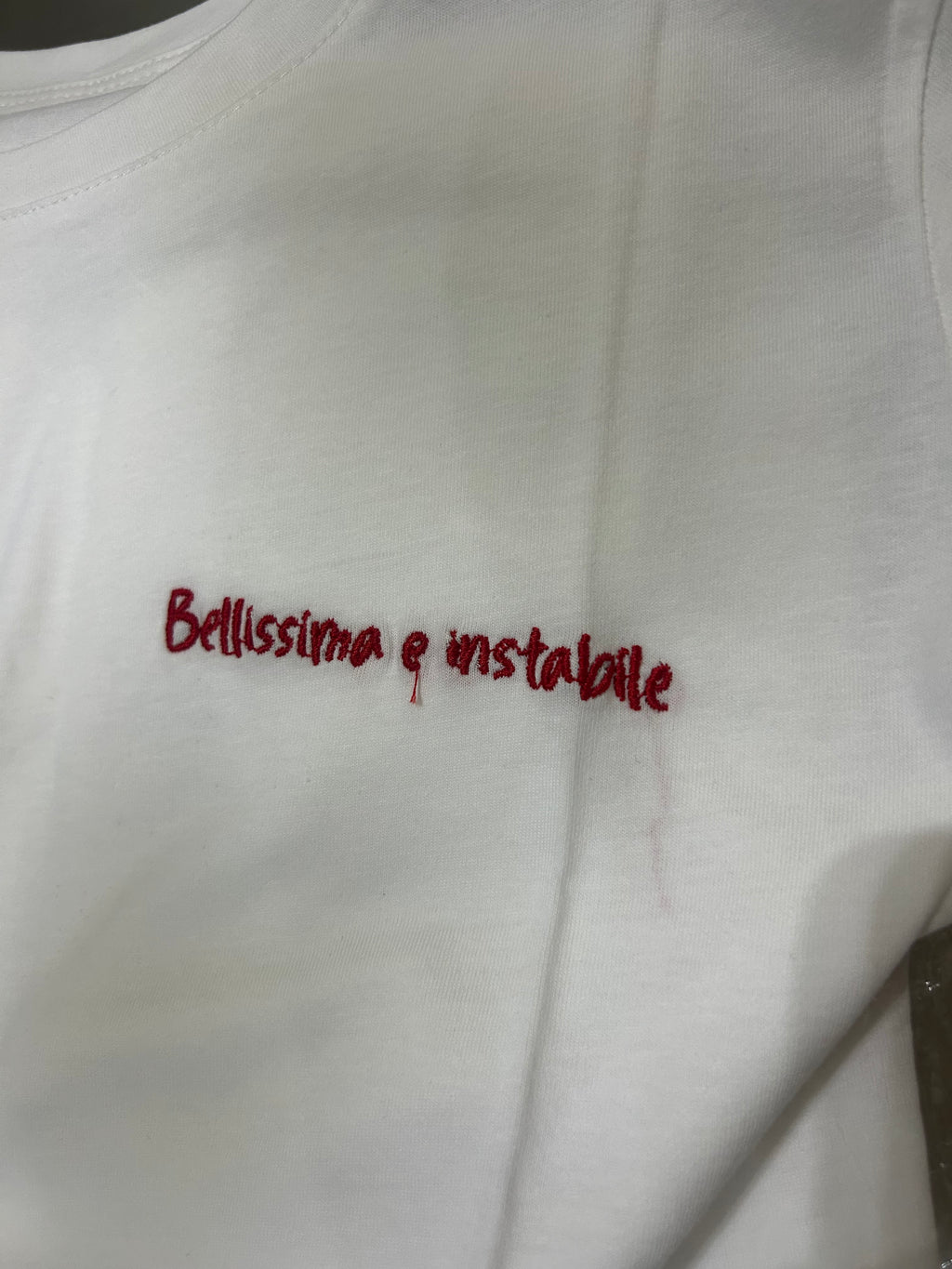 DILLO CON UNA T SHIRT